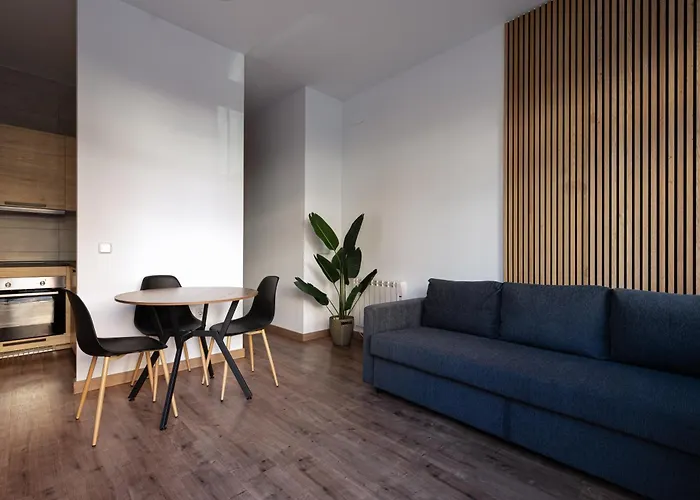 Apartamento Premium Plaza Castilla WiFi Rápido Torres KIO